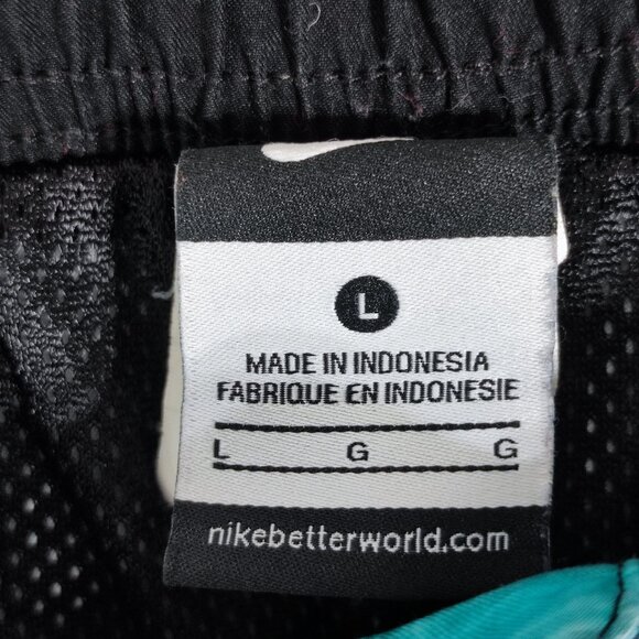 Nike swim trunks men's size L green black and white colour plaid pattern - Picture 5 of 11